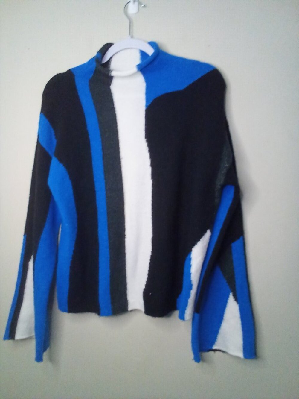 DKNY Sweater Women S Long Sleeve Color Block Soft Black Blue White